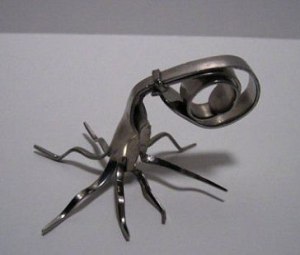 twisted_sculpture_made_of_fork